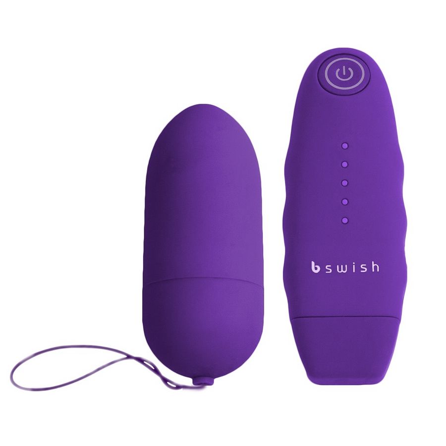B SWISH Bnaughty Unleashed Classic класически вибратор с дистанционно управление