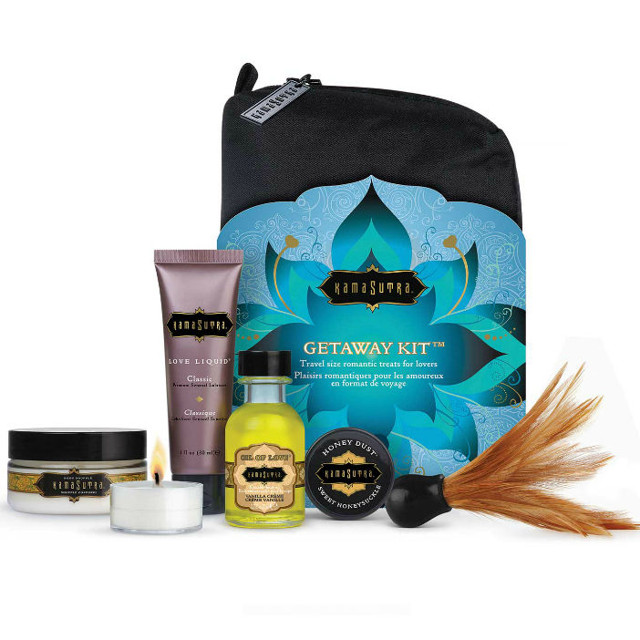 Kamasutra Romantic and Luxurious Kit комплект за масажен подарък