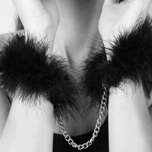 Белезници Za Za Zu с пера от Bijoux Indiscrets